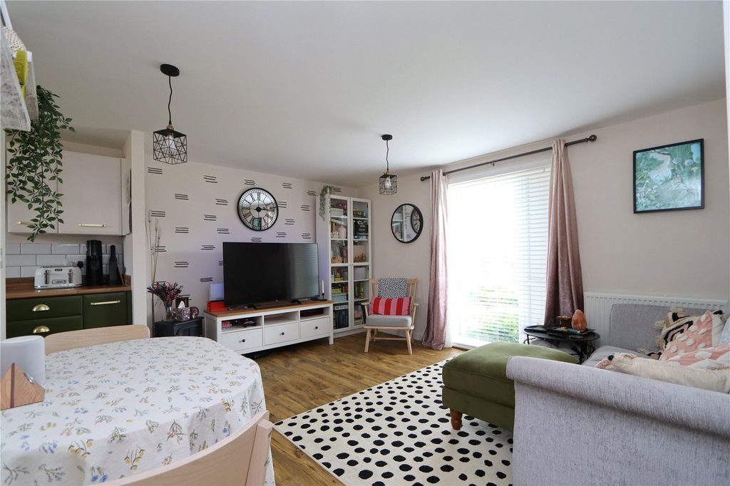 Property photo 3 of 13 Picture No. 09