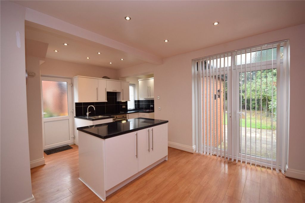 Property photo 3 of 12 Picture No. 20