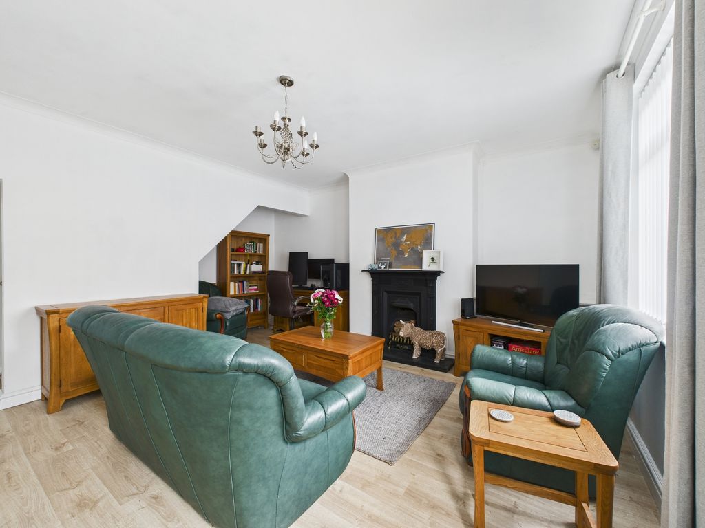 Property photo 2 of 24