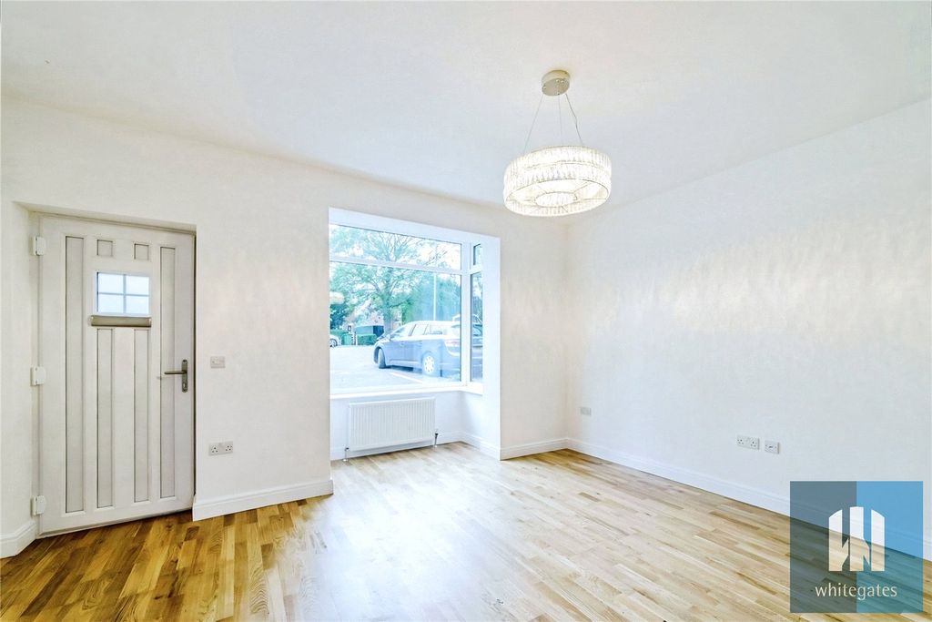 Property photo 3 of 16 Picture No. 23