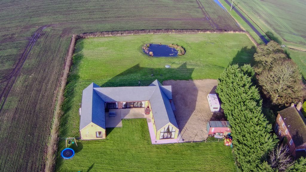 Property photo 3 of 20 Drone 1