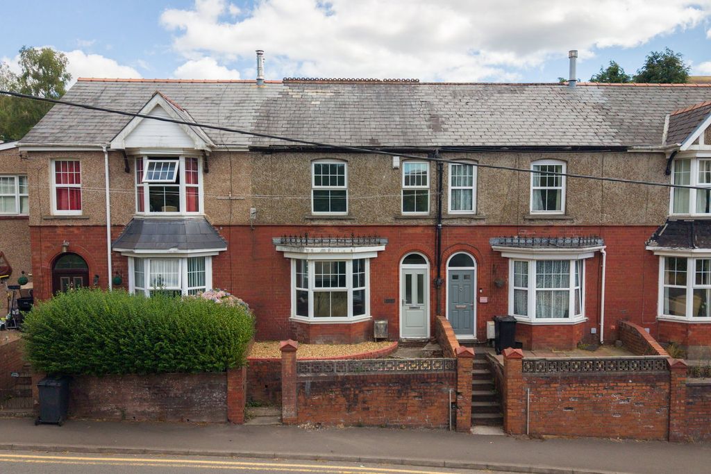 Property photo 1 of 29