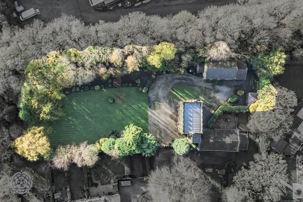 Property photo 2 of 48 Picture No. 02