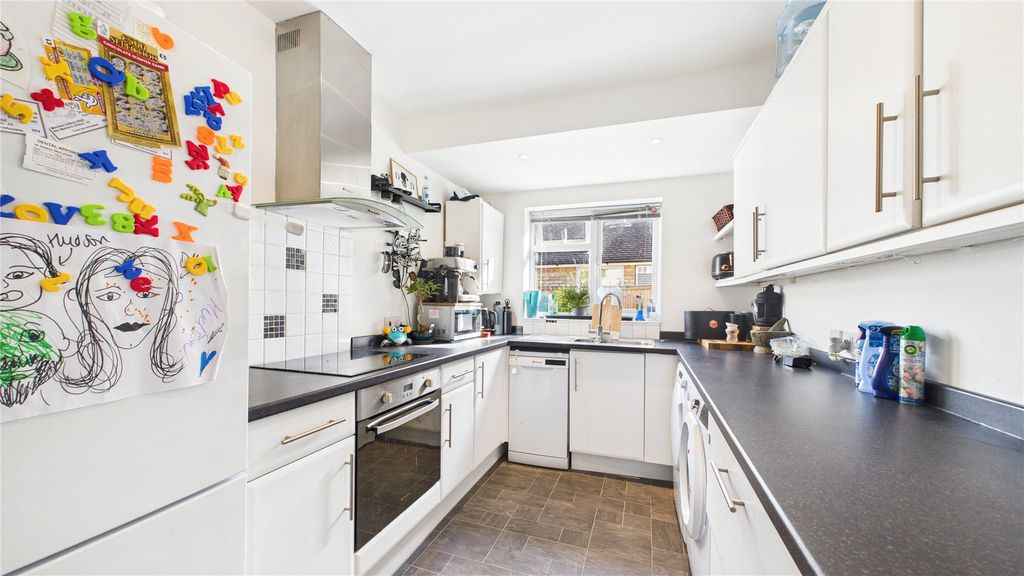 Property photo 3 of 14 Picture 3