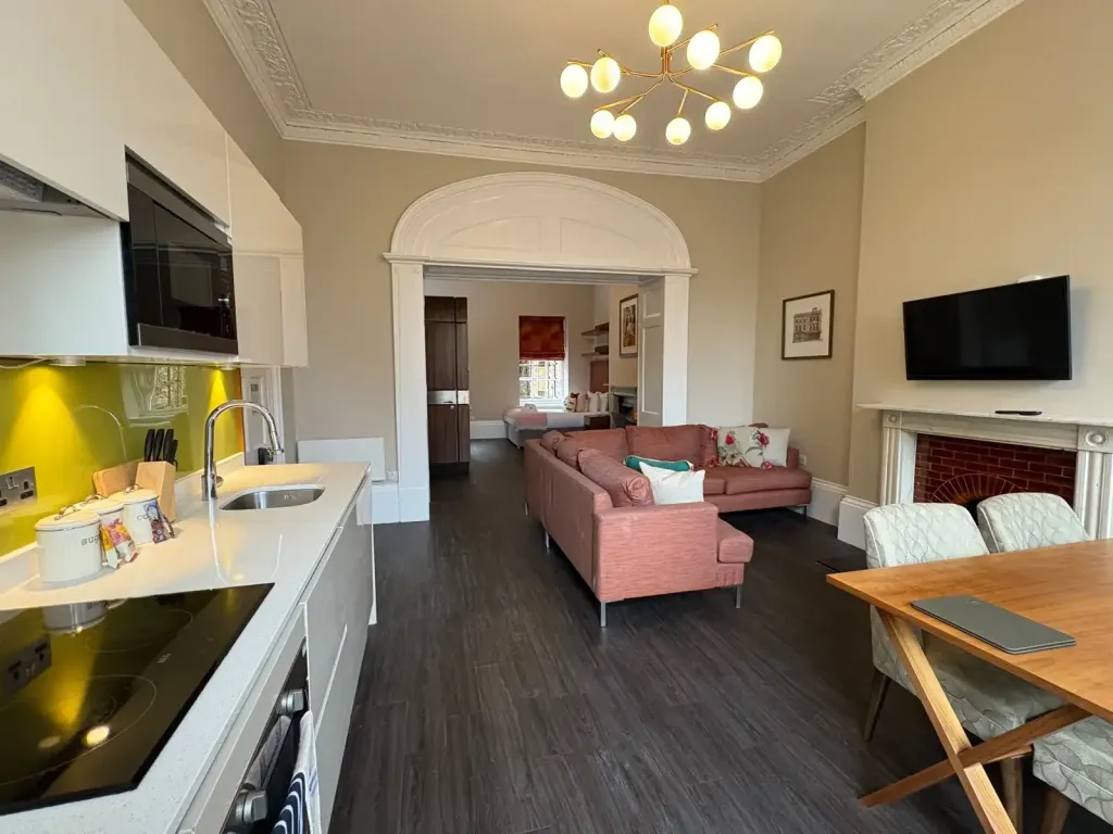 Property photo 1 of 12 4Defb149-21Bb-4F37-80ee-94Bd1Be566Ca_Result.Webp