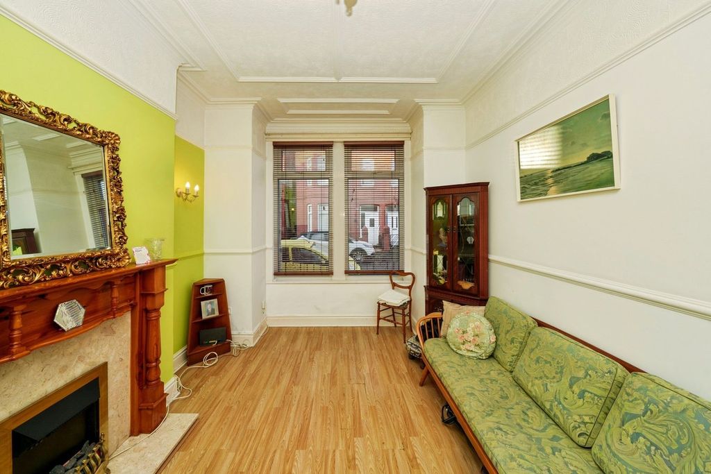 Property photo 3 of 19