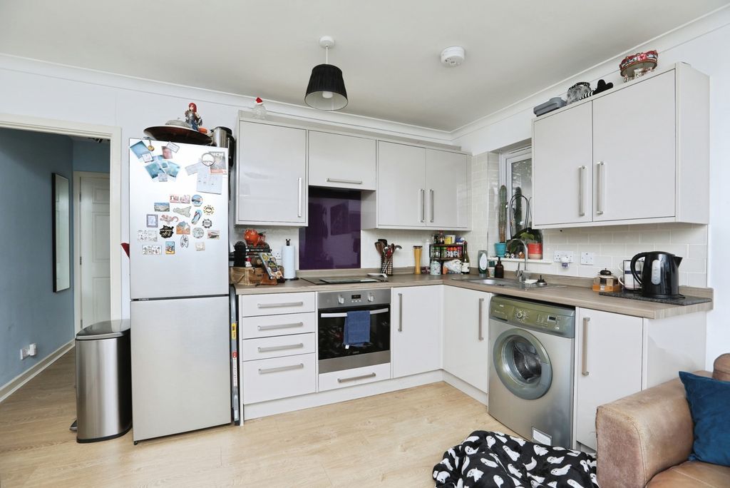 Property photo 2 of 8 Pbox-Img.Jpg