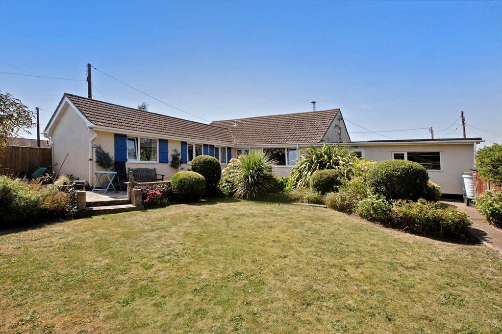 Property photo 2 of 16 Photo 7