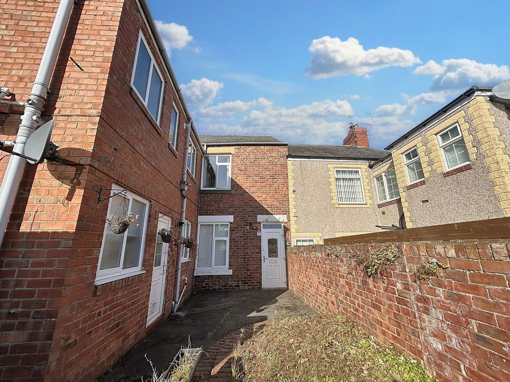 Property photo 2 of 11