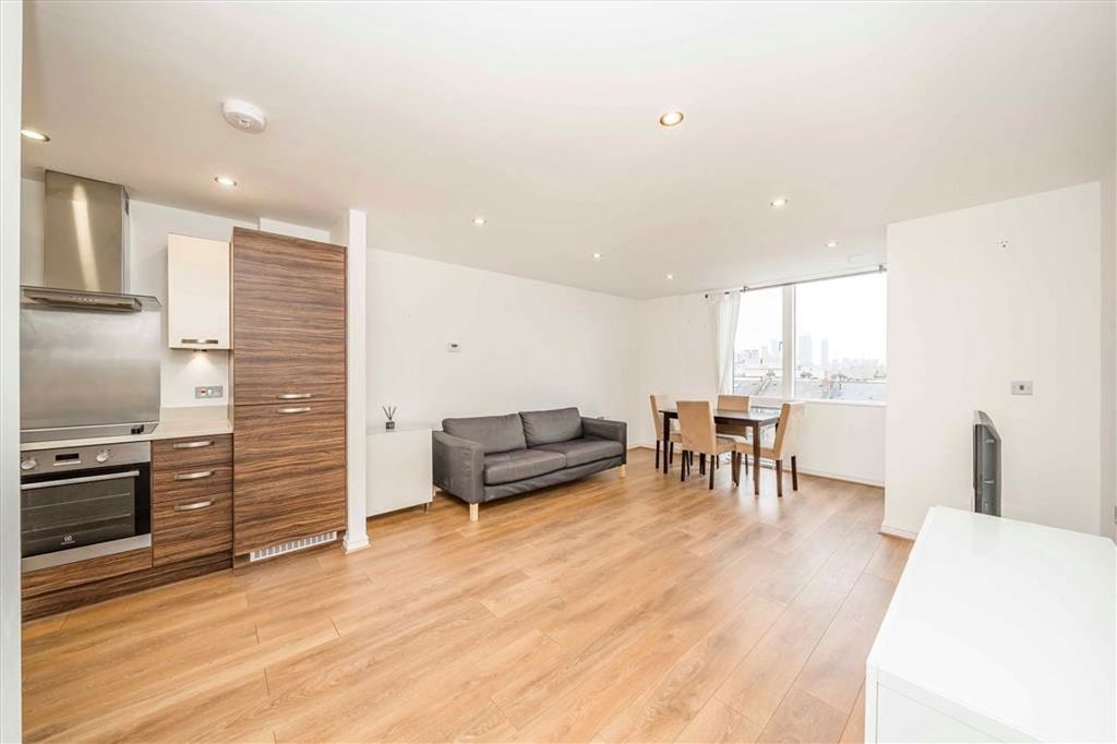 Property photo 2 of 6