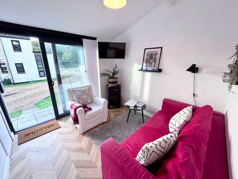 Property photo 2 of 9 Photo 2