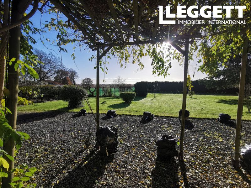 Property photo 3 of 10