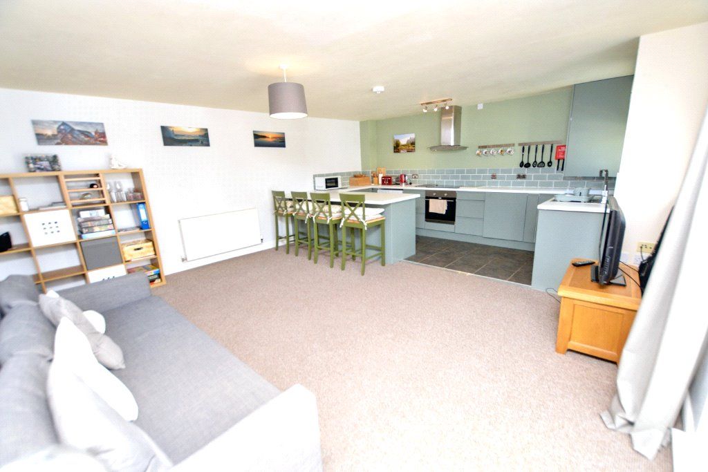 Property photo 2 of 9 Picture No. 15