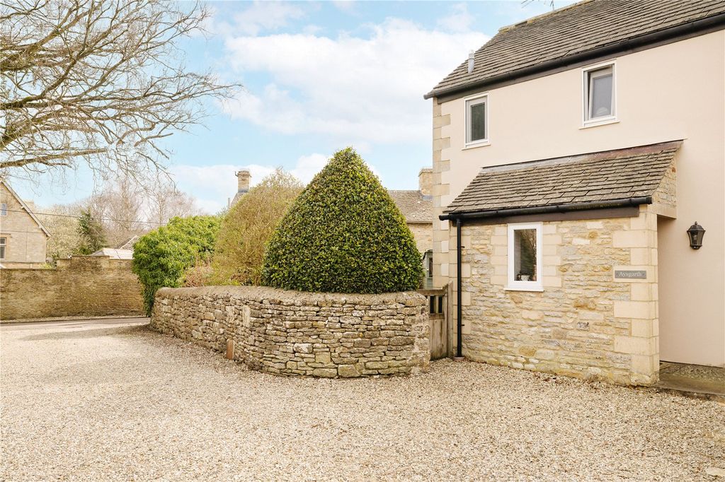 Property photo 1 of 16 Picture No. 18