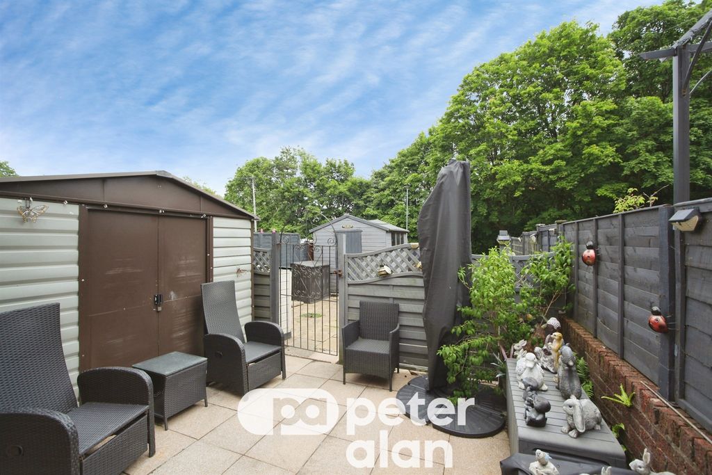 Property photo 3 of 14