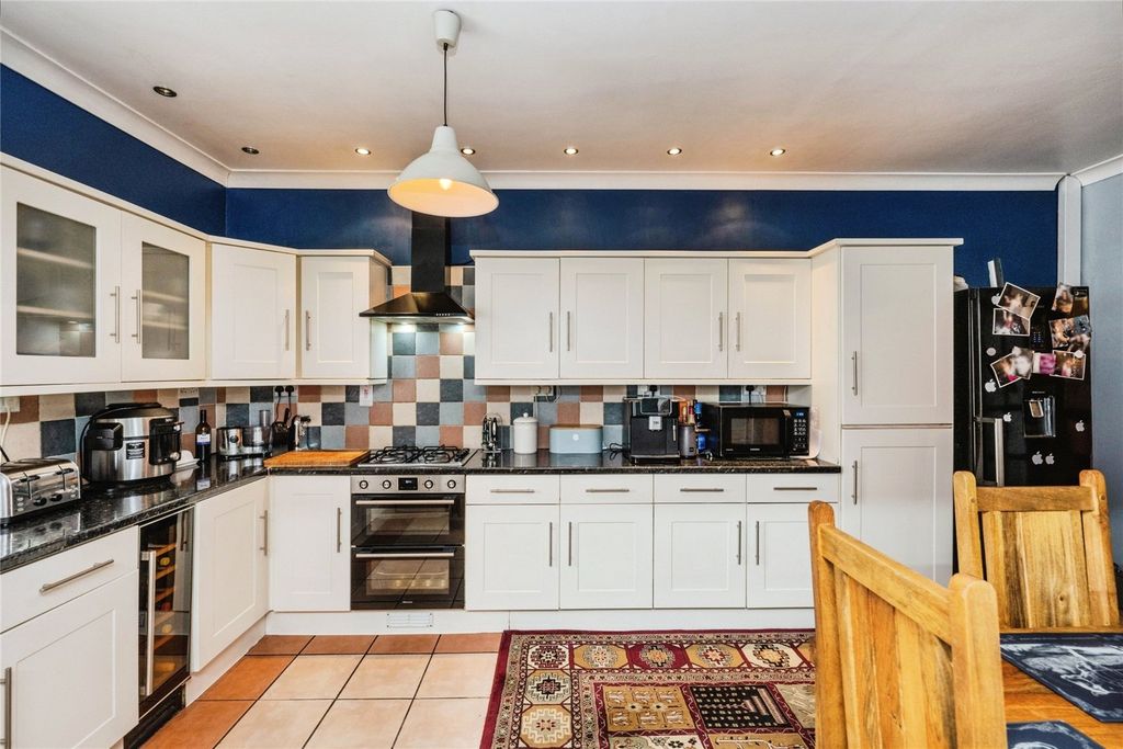 Property photo 3 of 16 Picture No. 20