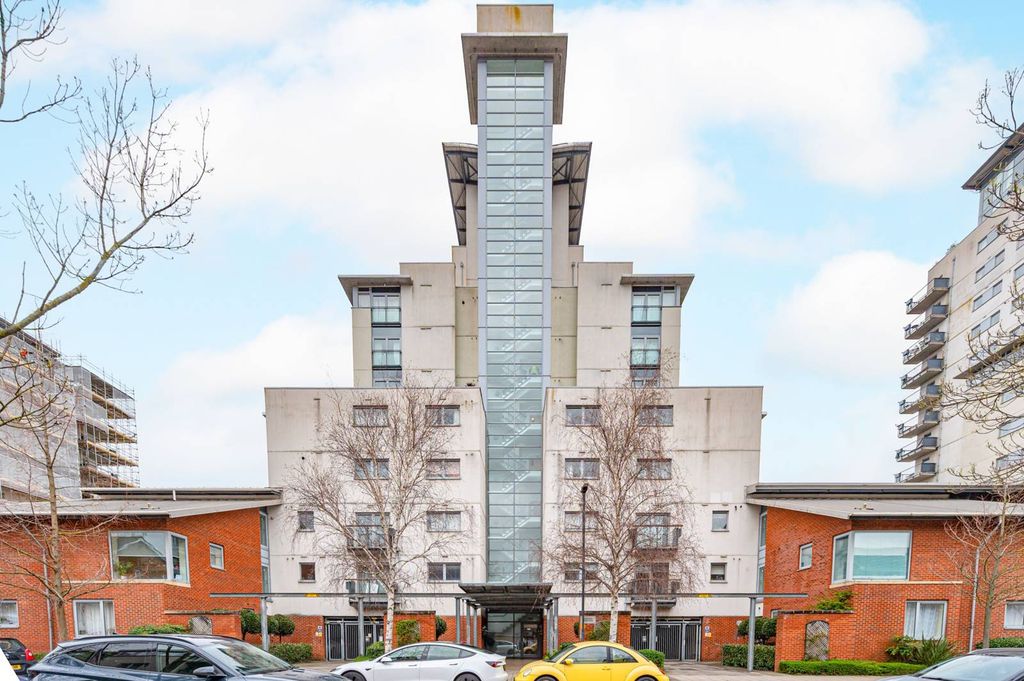 Property photo 2 of 16