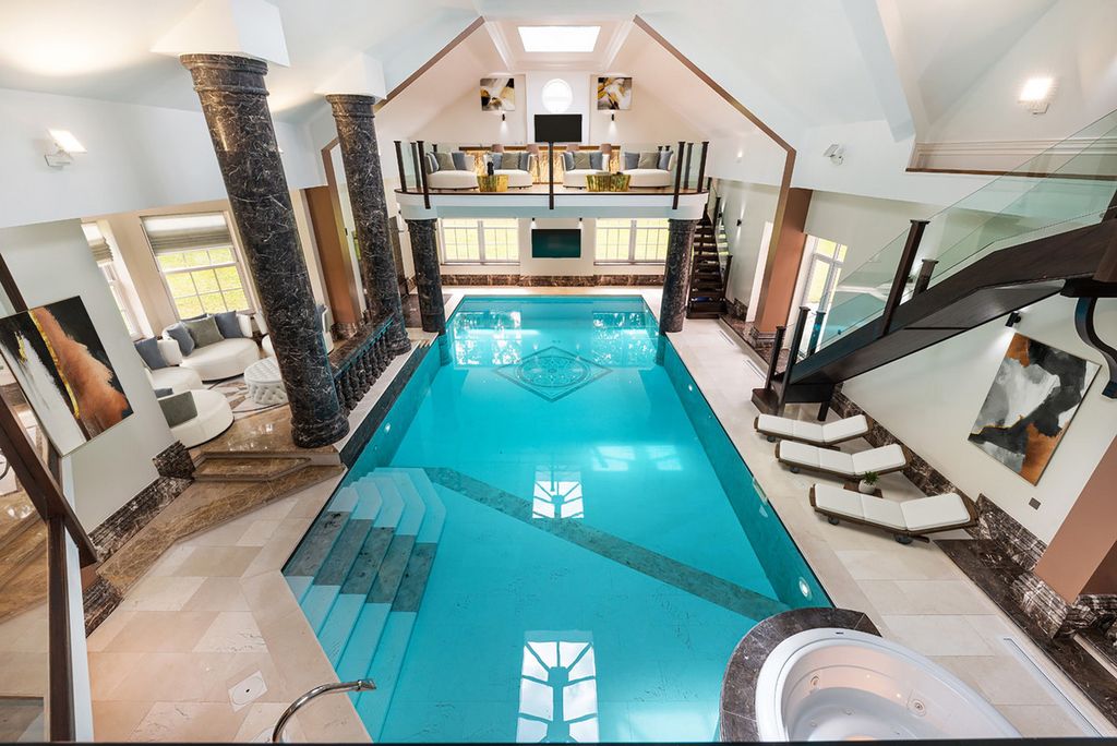 Property photo 3 of 31