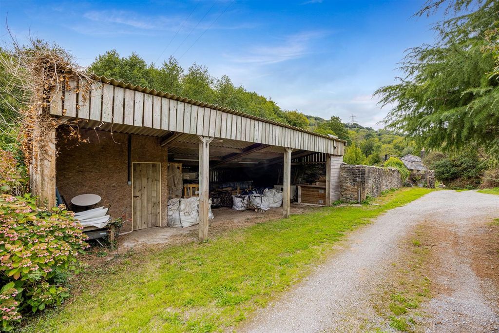 Property photo 3 of 24 52_Cuming Farm, Colston Road, Buckfast.Jpg