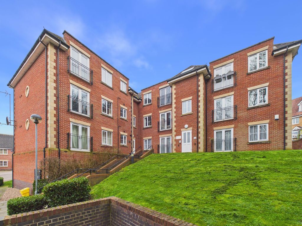 Property photo 1 of 13 External