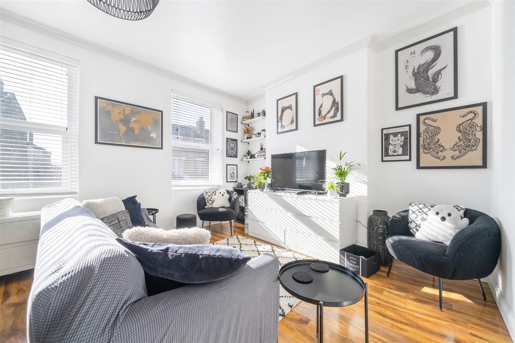 Property photo 1 of 10 Penge Road-9.Jpg