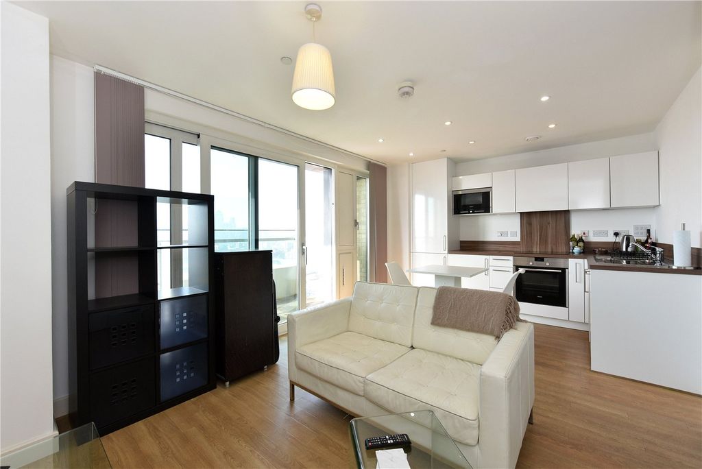 Property photo 3 of 10 Picture No. 06