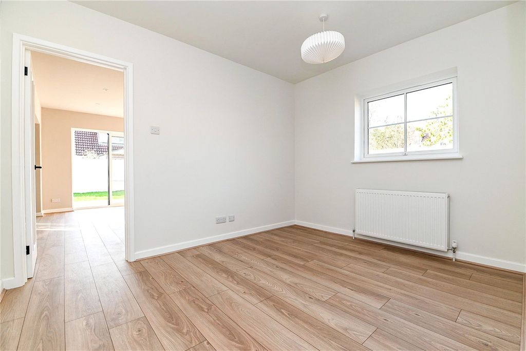 Property photo 3 of 18 Picture No. 16