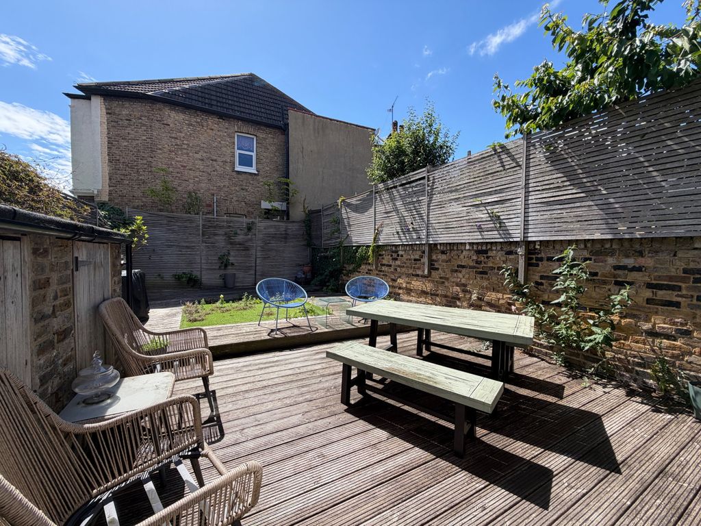Property photo 3 of 7