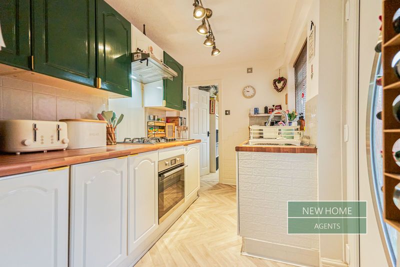 Property photo 3 of 23 Photo 12