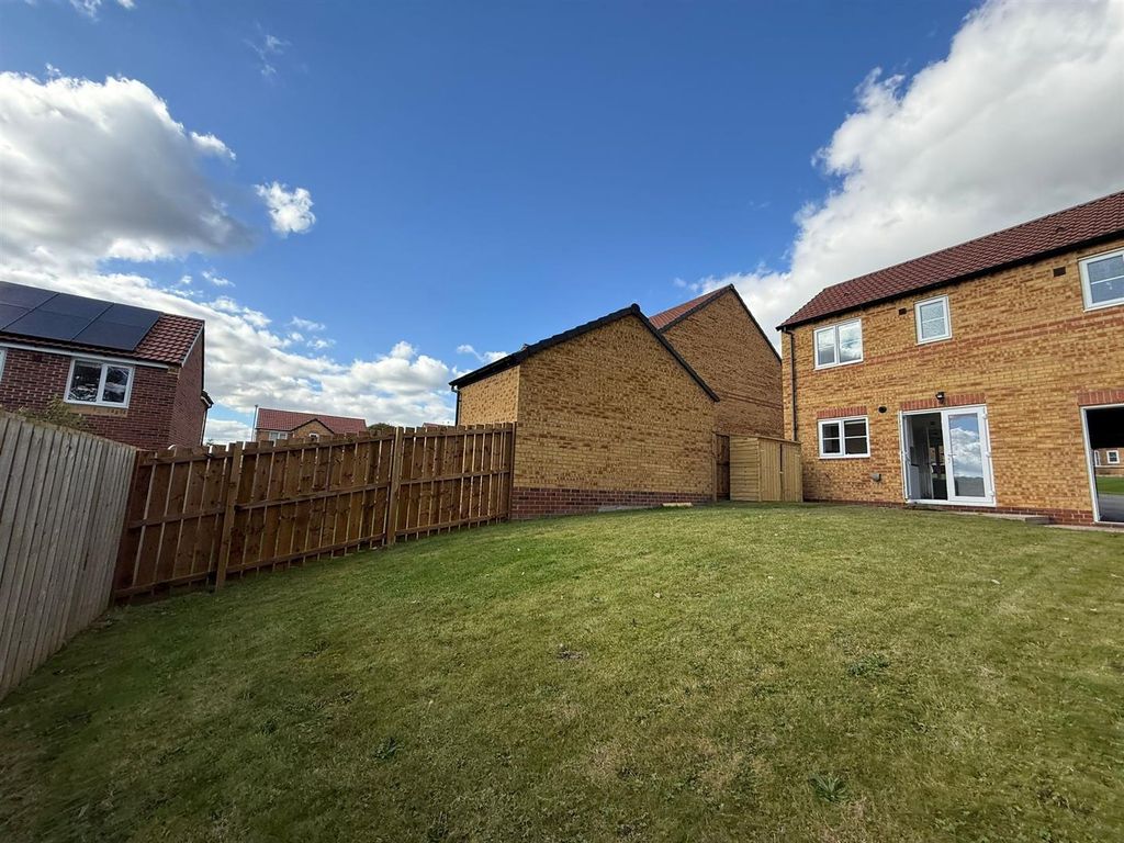 Property photo 2 of 17 59693517-623F-477d-94F7-7Cb42480Faa1.Jpg