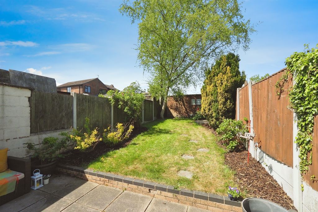 Property photo 2 of 17
