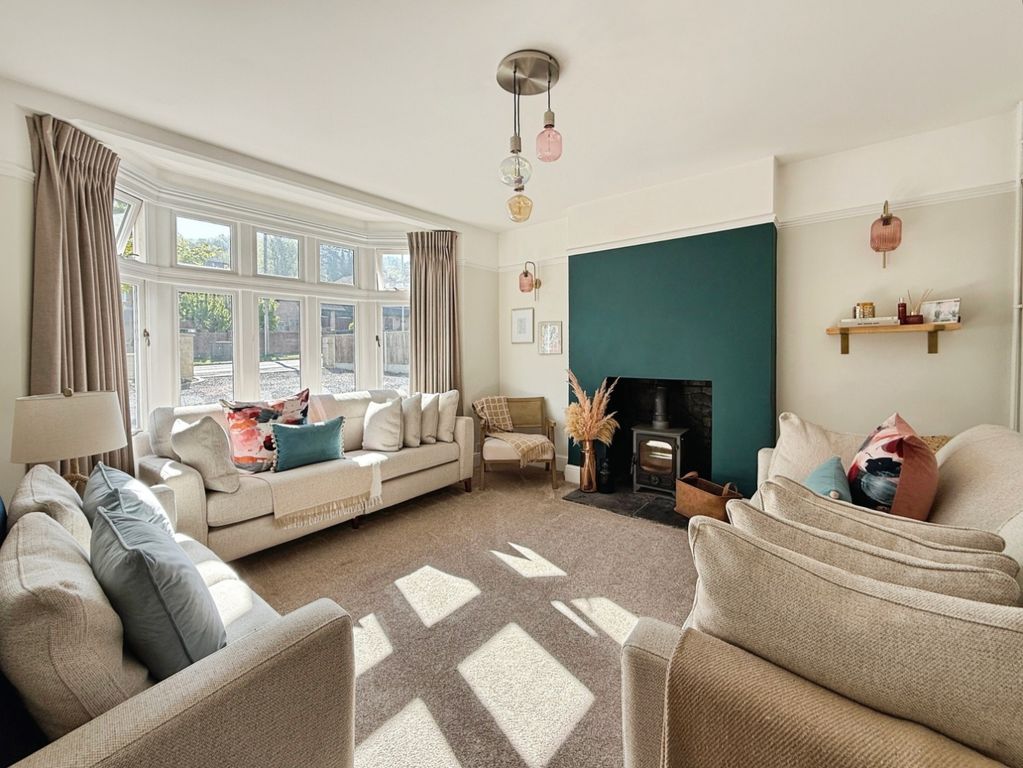 Property photo 2 of 28 Pbox-Img.Jpeg