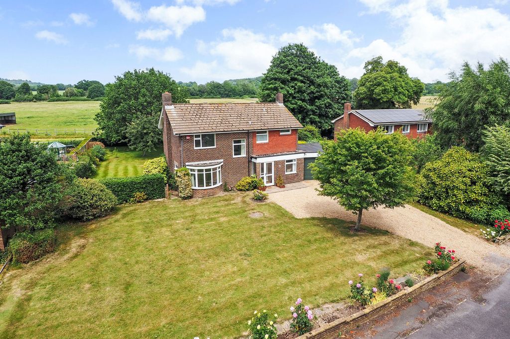 Property photo 1 of 27