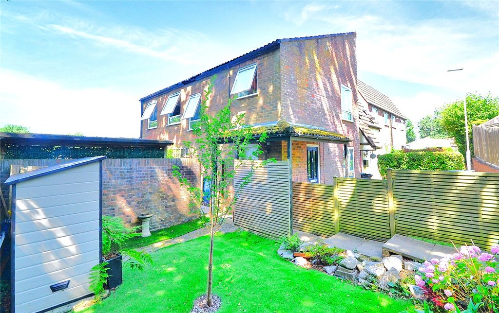 Property photo 1 of 17 Front