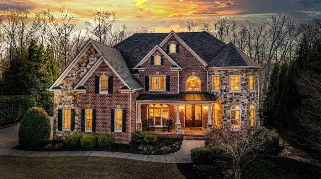 Property photo 1 of 31