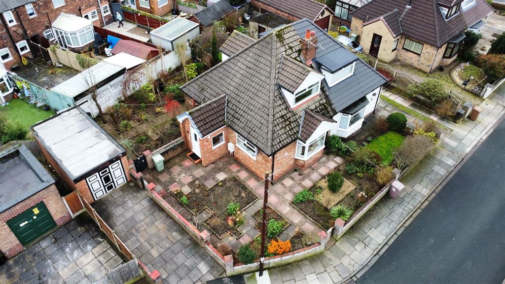 Property photo 2 of 23 Grimshaw Street, For Sale