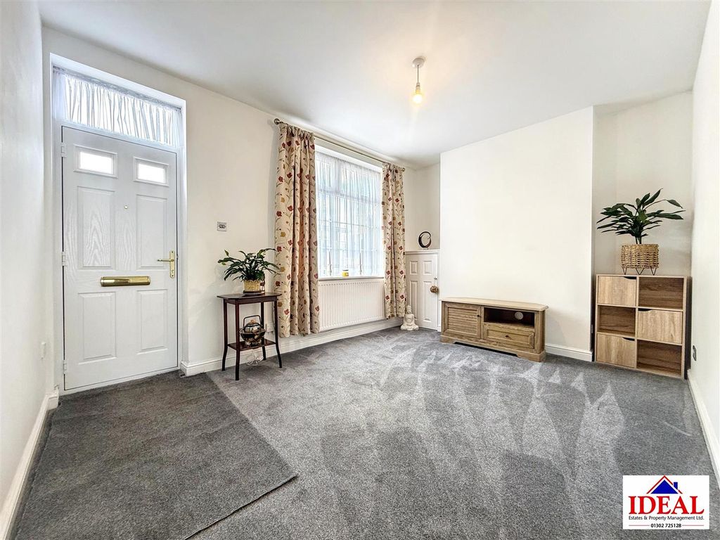 Property photo 3 of 12 Image00010.Jpg