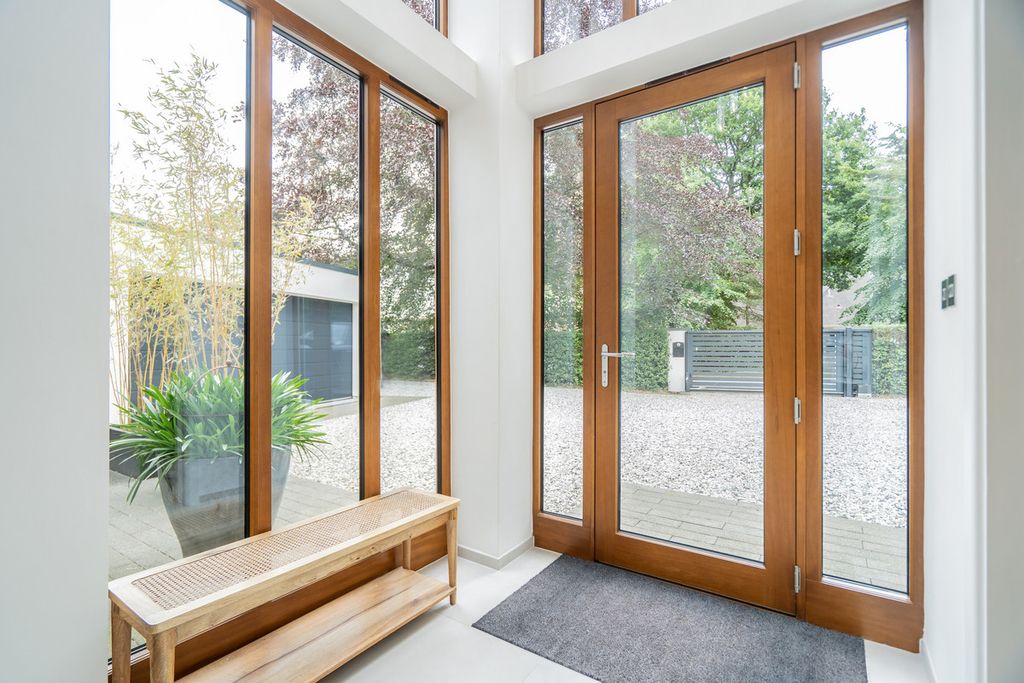 Property photo 2 of 49