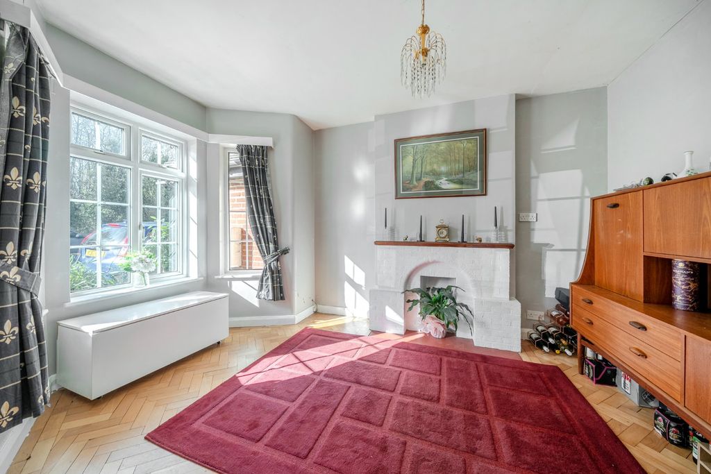 Property photo 3 of 25 Sitting Room