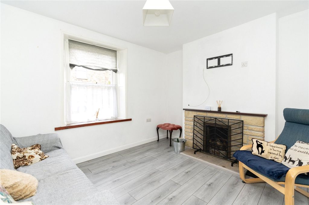 Property photo 3 of 17 Picture No. 08