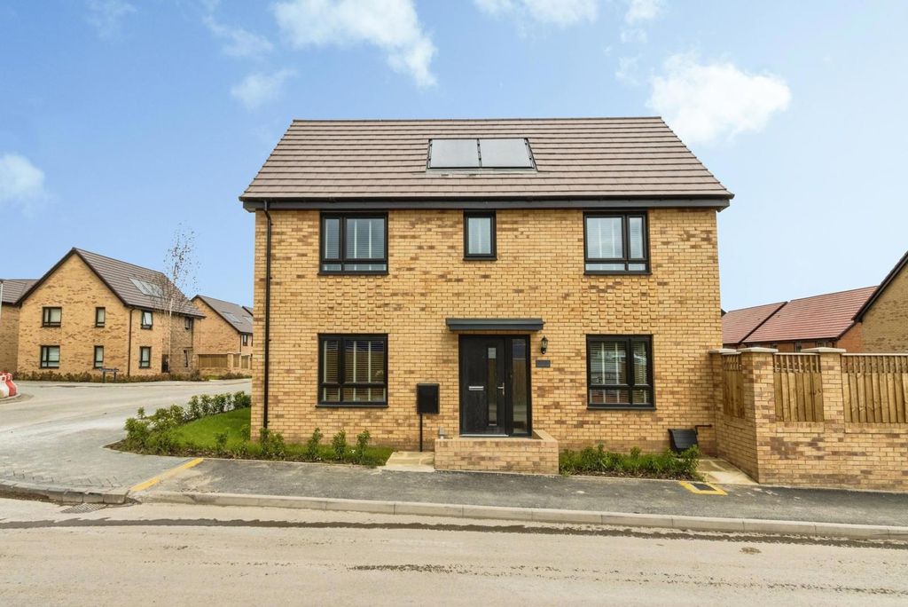 Property photo 1 of 20 Pbox-Img.Jpg