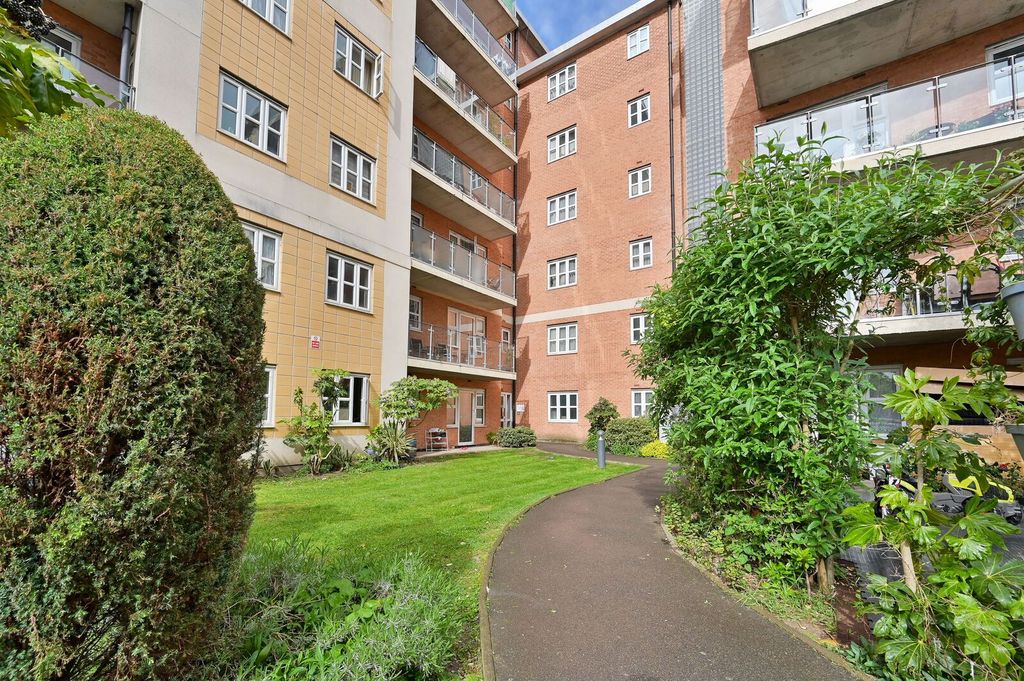 Property photo 1 of 14
