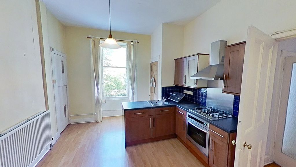 Property photo 2 of 8 Photo 2