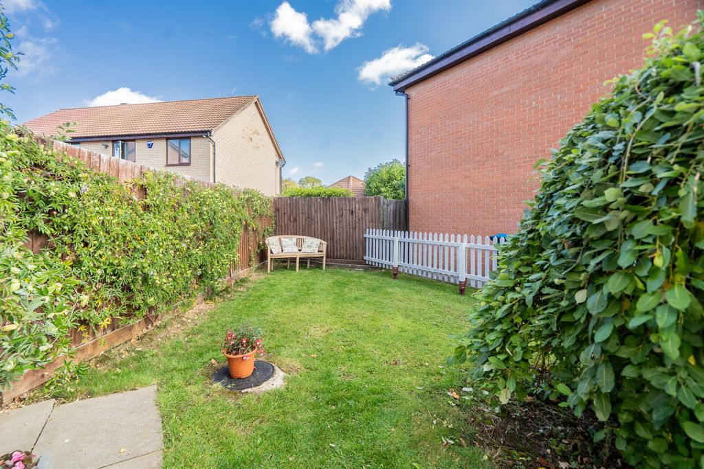 Property photo 2 of 15