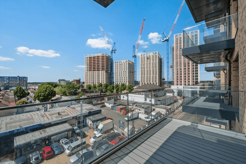 Property photo 1 of 9