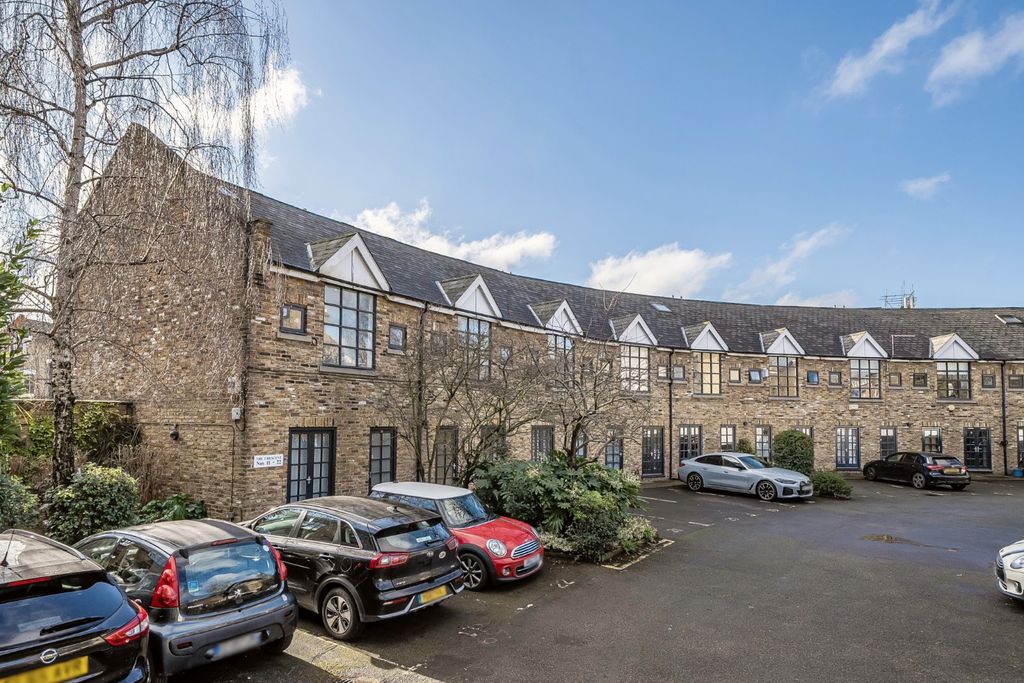 Property photo 1 of 15 Picture No. 14