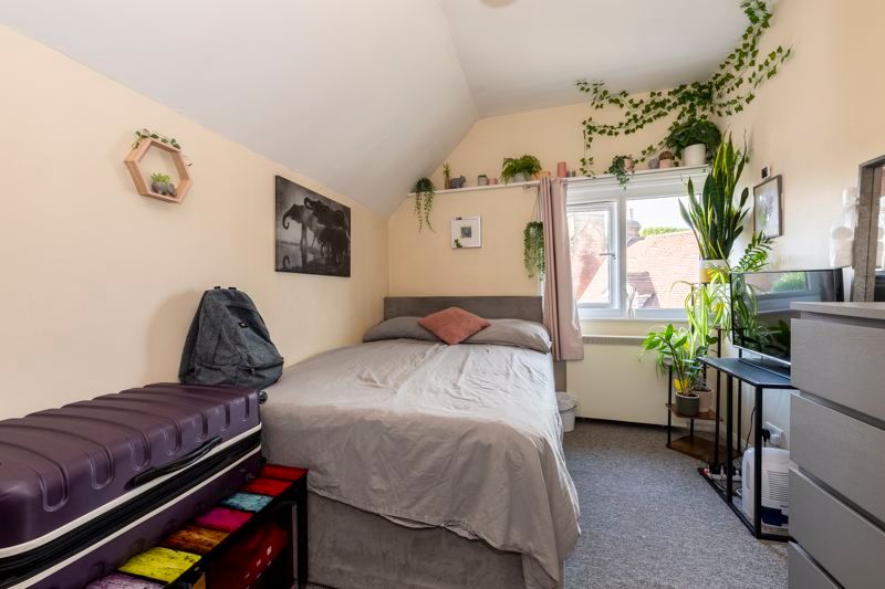 Property photo 1 of 6 Photo 3