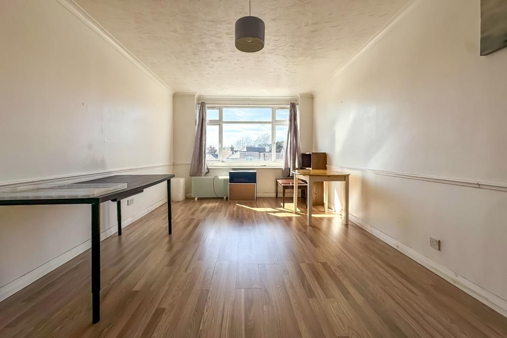 Property photo 2 of 10 Lounge/Diner