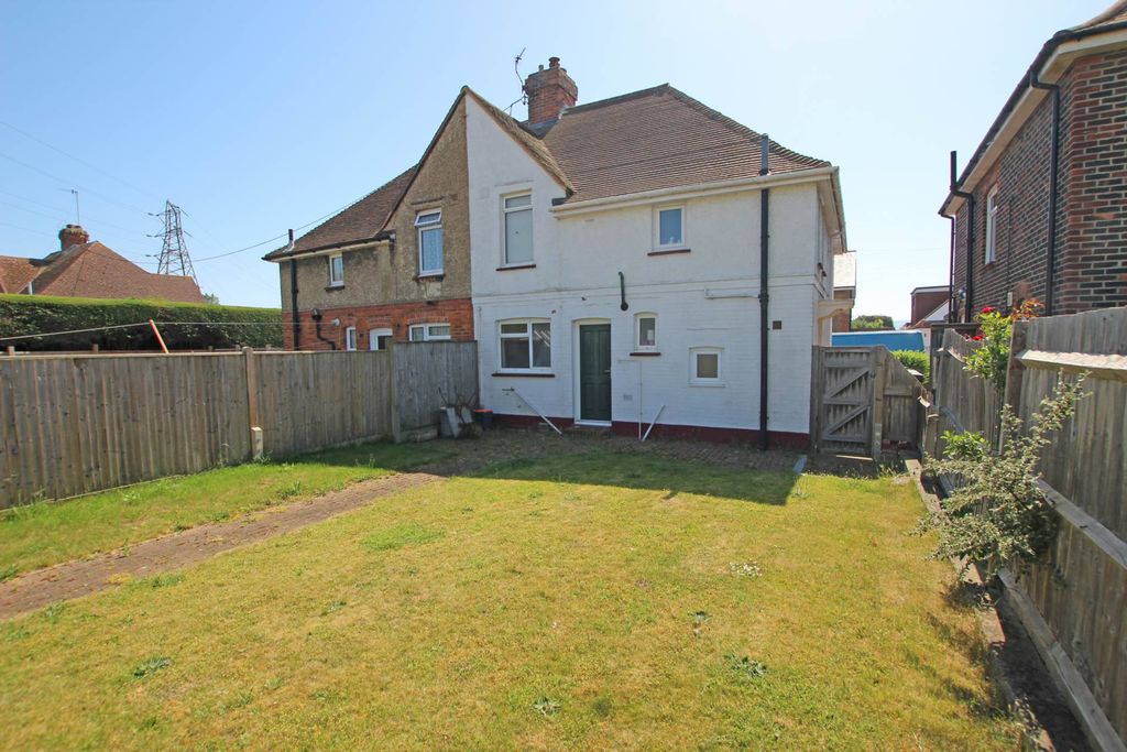 Property photo 3 of 10