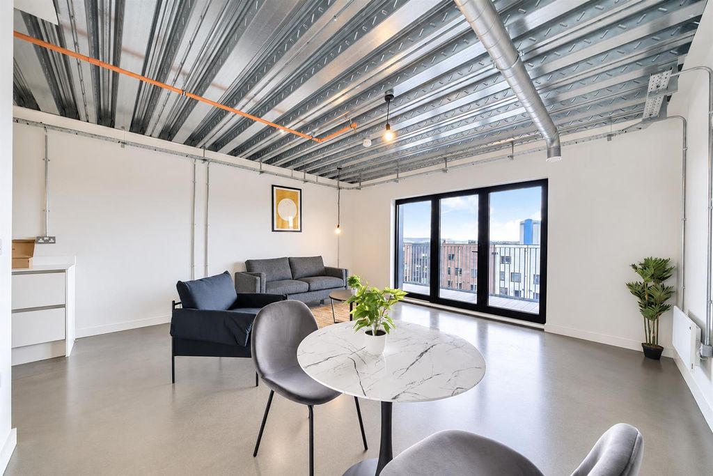 Property photo 3 of 10 0dc12d41-A2A4-45A0-B98c-4E79005928E5 (1).Png